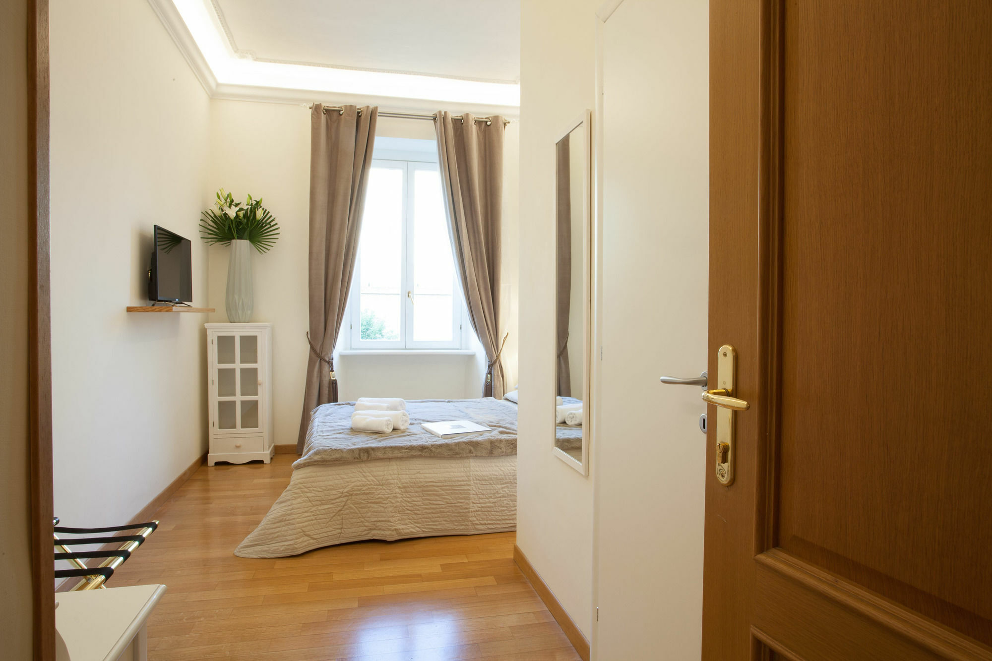 Innsiderome Bagian luar foto